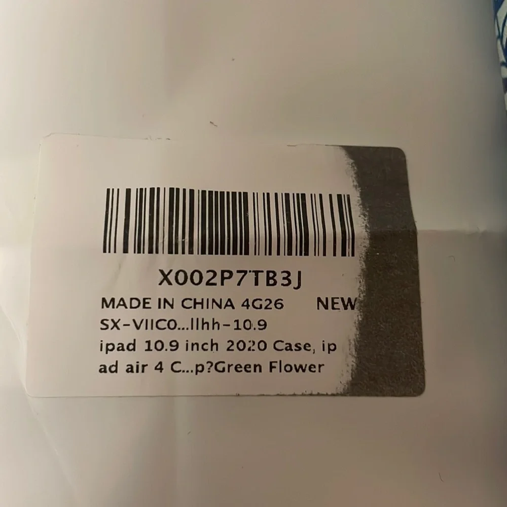 NWT Apple iPad cover, 5th generation 2020-2022. Never been used. Fits 10.9 inch.